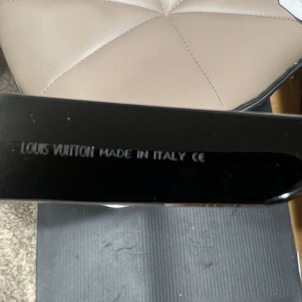 Louis Vuitton Black Gloss Cat-Eye Sunglasses with Gold Accents - Picture 6 of 6